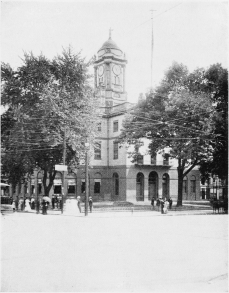 OLD STATE HOUSE,

NOW CITY HALL.